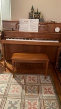 YAMAHA Piano (upright) , great condition 