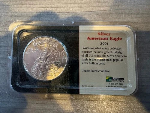 2001 1 oz Silver American Eagle (Brilliant Uncirculated)