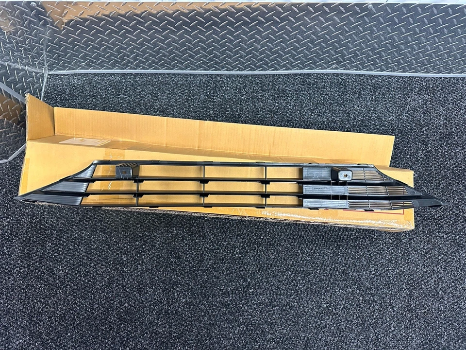 Parachoques delantero para Mitsubishi Mirage 2021-2024 repuesto parrilla inferior nuevo estilo Foto 3 de 3