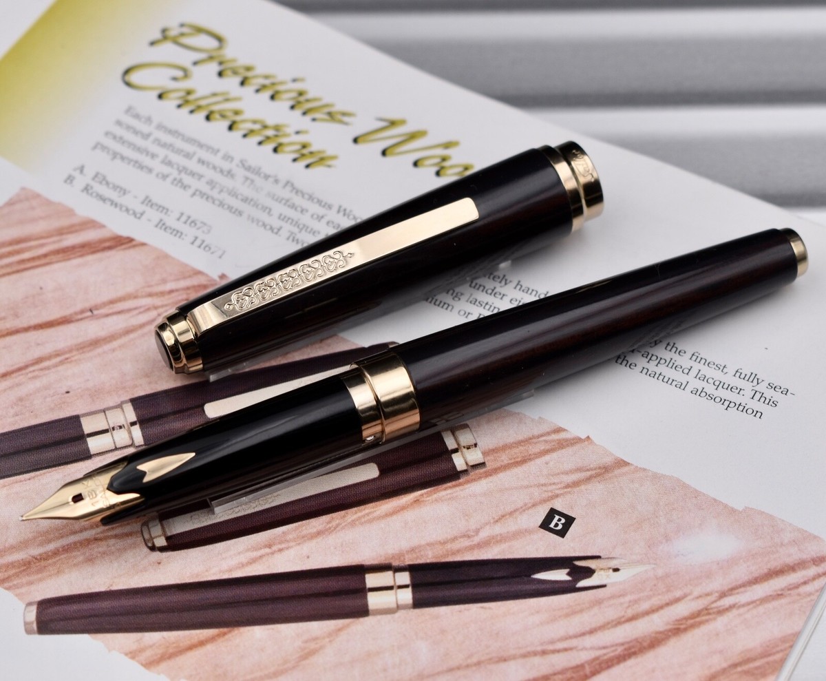 SAILOR Ebony Precious Wood Collection Fountain Pen Medium (M) 18k