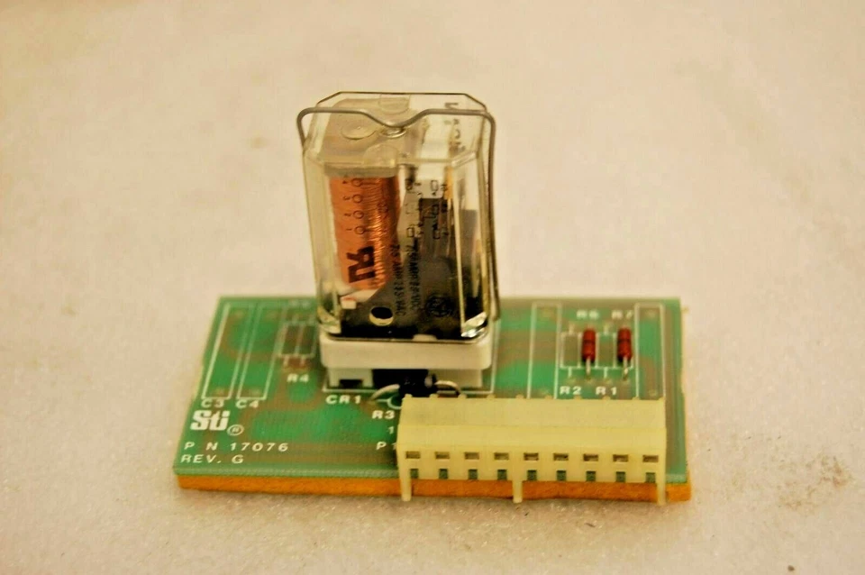 SCIENTIFIC TECHNOLOGIES INC PC RELAY BOARD CONTROL 17076 - Image 2 of 4