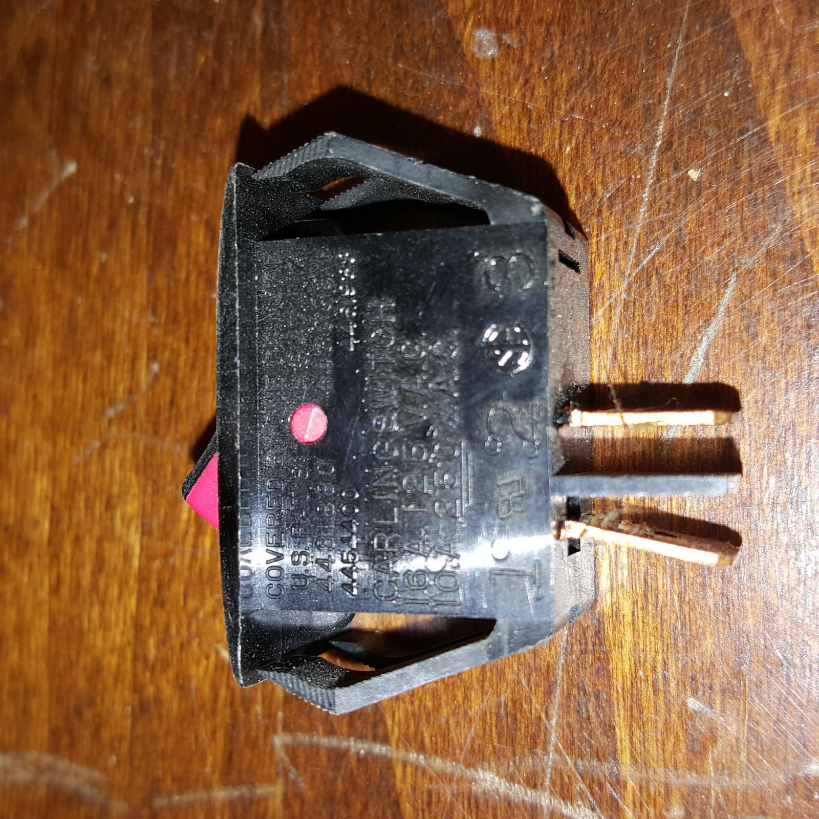 Carling Rocker Switch 10 AMP 250 VAC 16A/125V AC 2 Prong On Off Red ...