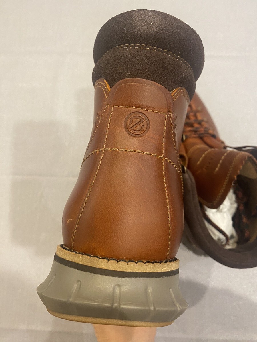 Cole Haan Men display picture 1