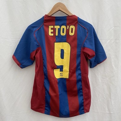 2004-05 F.C. Barcelona Heimtrikot Eto o #9 Vintage Nike Total90 (Größe - XL Jungen)