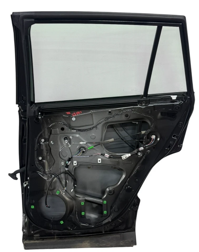 Toyota Corolla Cross 2022-2024 puerta trasera derecha pasajero carcasa negra OEM Foto 4 de 4