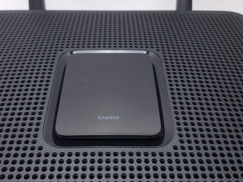 Linksys Max-Stream AC4000 Tri-Band WiFi Router (EA9300) - 第 2/9 張圖片