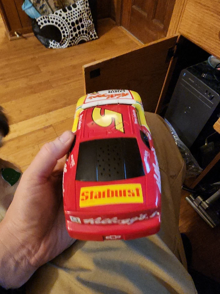 Toy Biz NASCAR 1997 1:18 Rumble Roar Racer Kellogg's Terry Labonte Foto 4 de 4