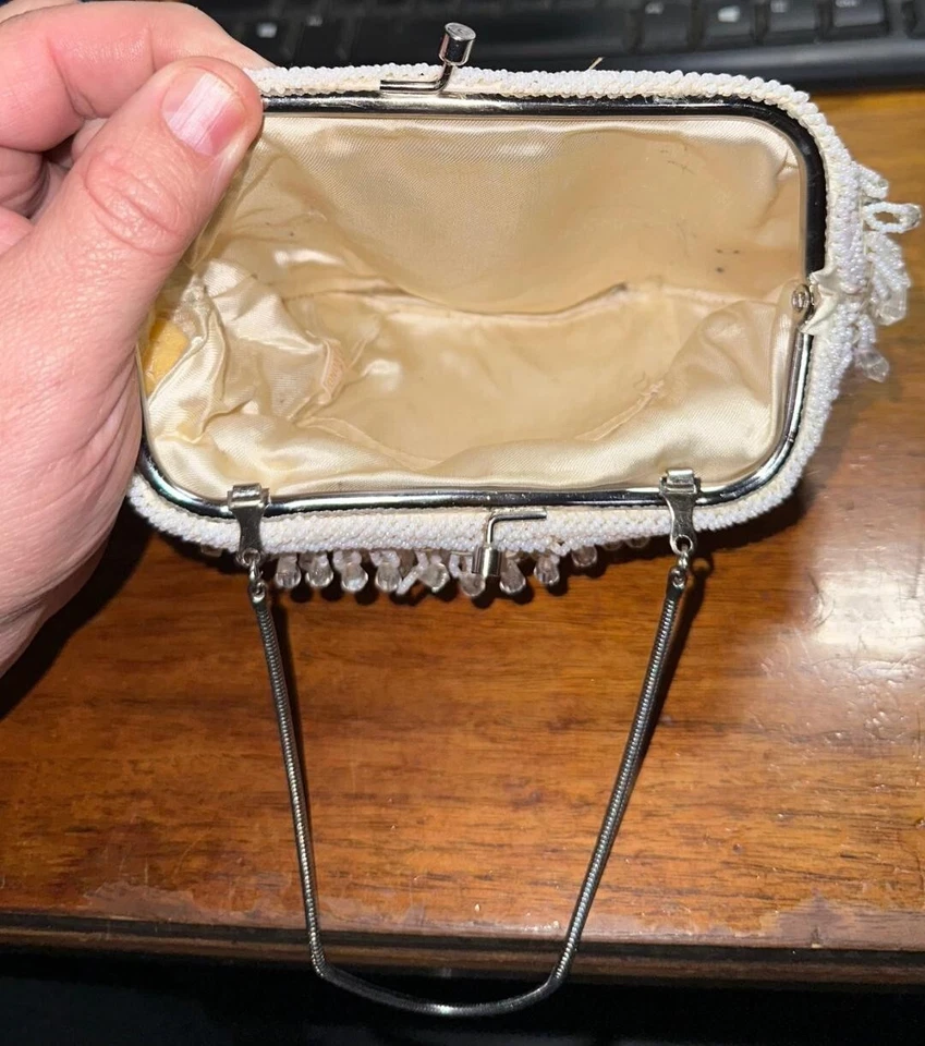 Vintage 1950s White Iridescent Beaded Sequin Evening Bag Purse #655 w/Box - Image 3 of 4