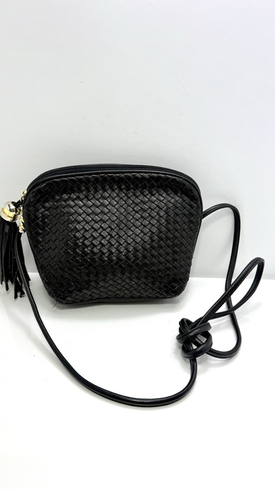 Vintage Jacqueline Ferrar Black Woven Leather Crossbody Bag Tassel Zip