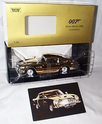 MOTORMAX Aston Martin DB5 Gold Plated Goldfinger James bond 007 1-24 scale Motor Max Ltd