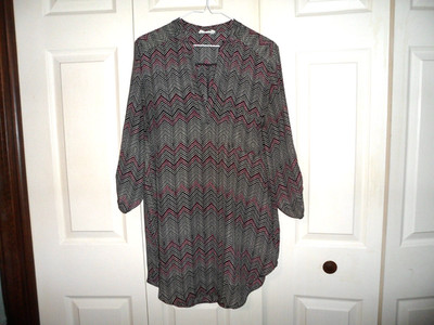 LUSH - Pullover Tunic Top w/Roll-Tab Sleeves & Front Pocket - L - Multicolor