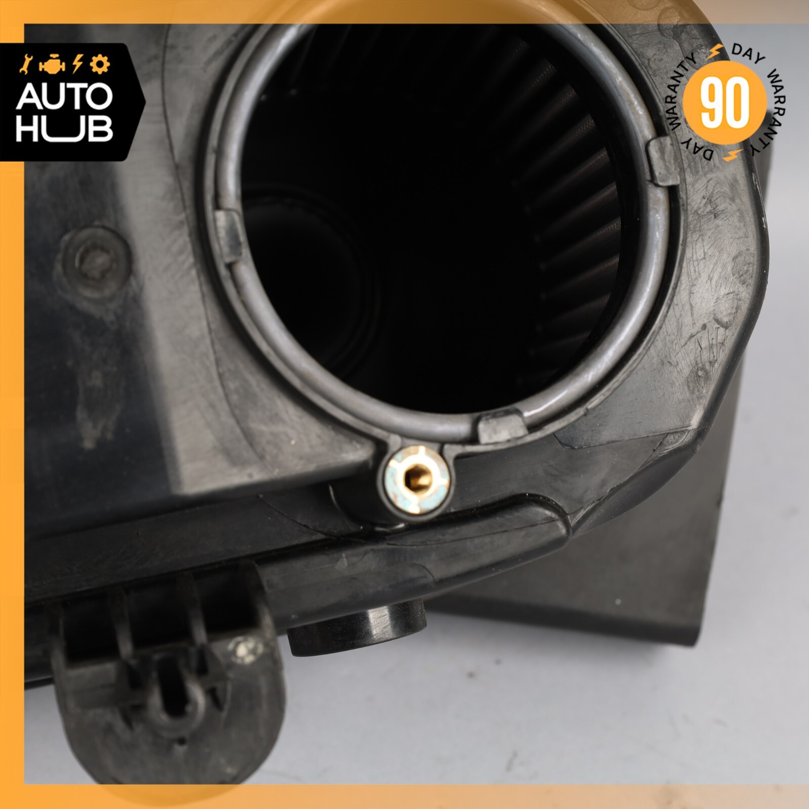 14-18 Maserati Ghibli Quattroporte Engine Air Intake Filter Left 670005844 OEM