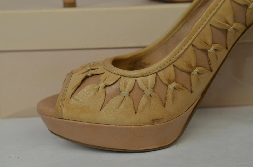 Zapatos de tacón alto BCBG talla 10B/40 plataforma punta abierta Aaliyah arenisca arcos reunidos Foto 3 de 4