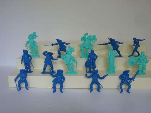 Jecsan / Fontanini / 60mm Plastic The Three Musketeers Group / 15 in 15Poses