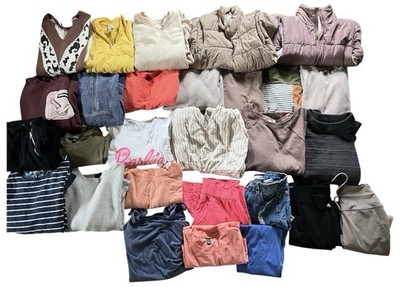 Women s Clothing Lot 30pc S/M Mixed Brands Tops Pants Shorts Romper Bundle