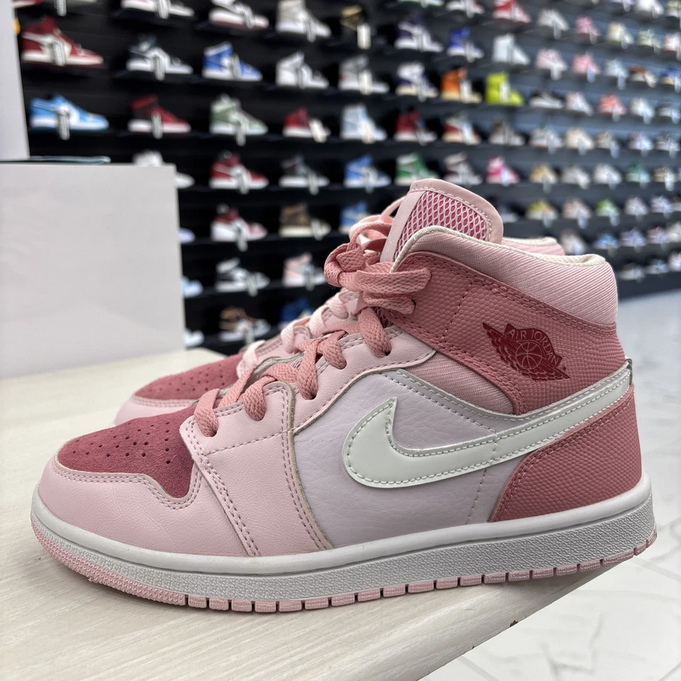 Talla 7W - Air Jordan Mujer Air Jordan 1 Mid 'Digital Pink' | CW5379-600 |USADO Foto 3 de 4