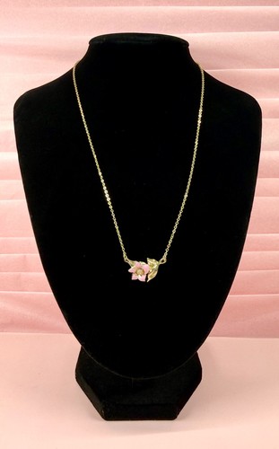 1980s Vintage Avon Gold Tone Pink Enamel Flower Pendant 16" Necklace