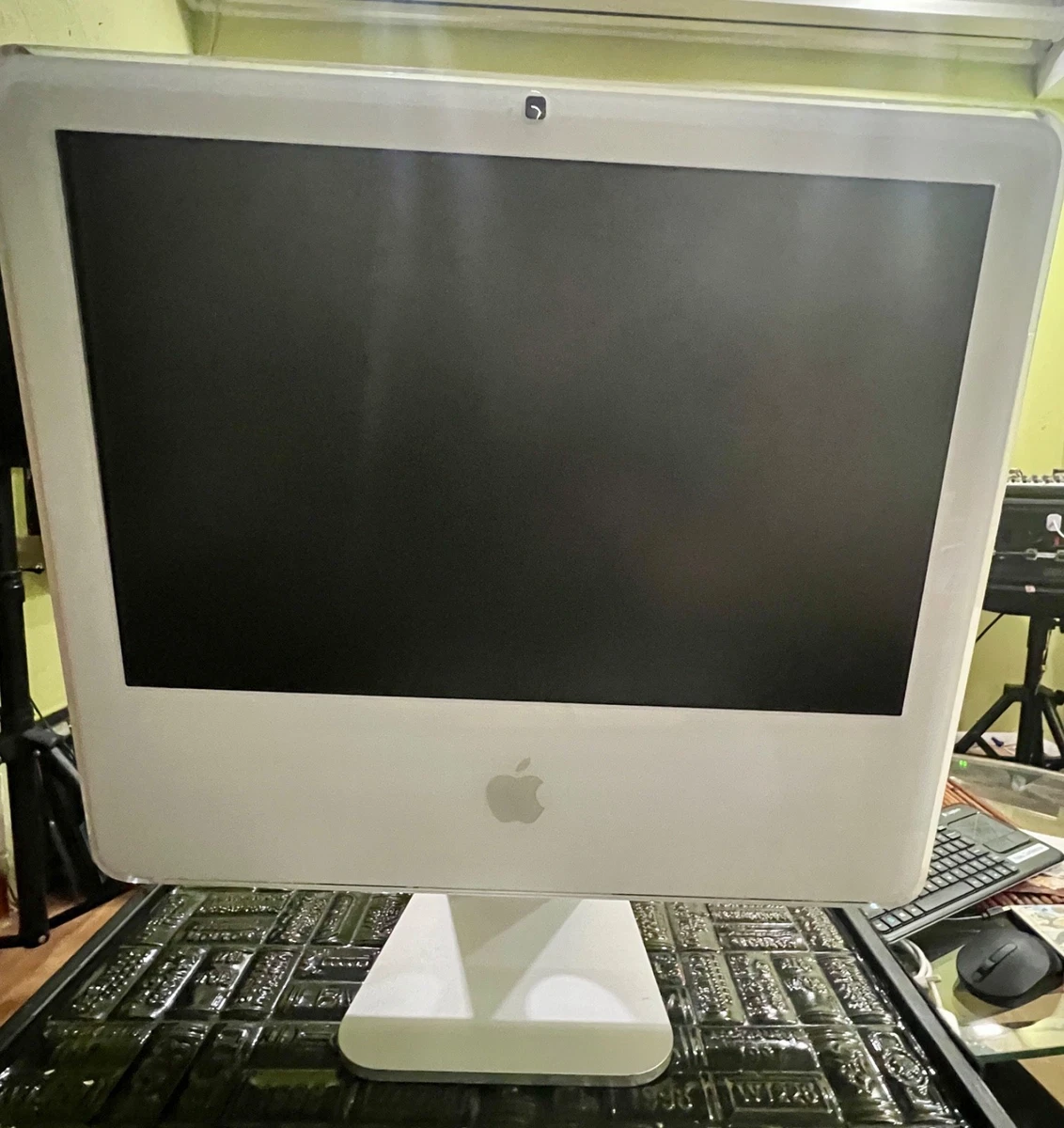 Apple iMac 2004 Released Apple Desktops PowerPC G5 All-In-One