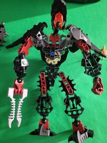 ☆2009 Lego Bionicle Glatorian Stronius Near Complete☆