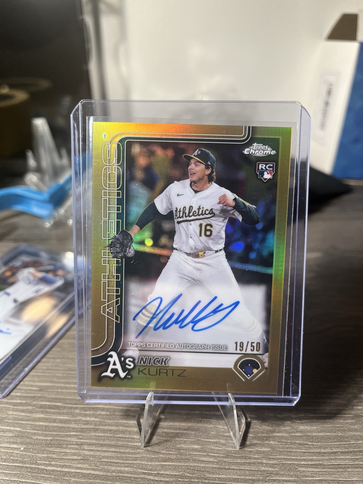 2025 Topps Chrome - Rookie Autographs Nick Kurtz #RA-KU Gold Refractor /50