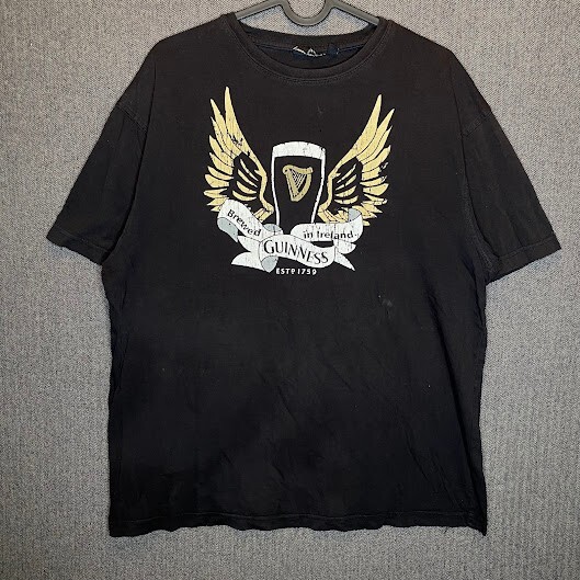 Guinness Tshirt Men's M/L Black Graphic Print Y2k Grunge Beer Wings Classic Y2k