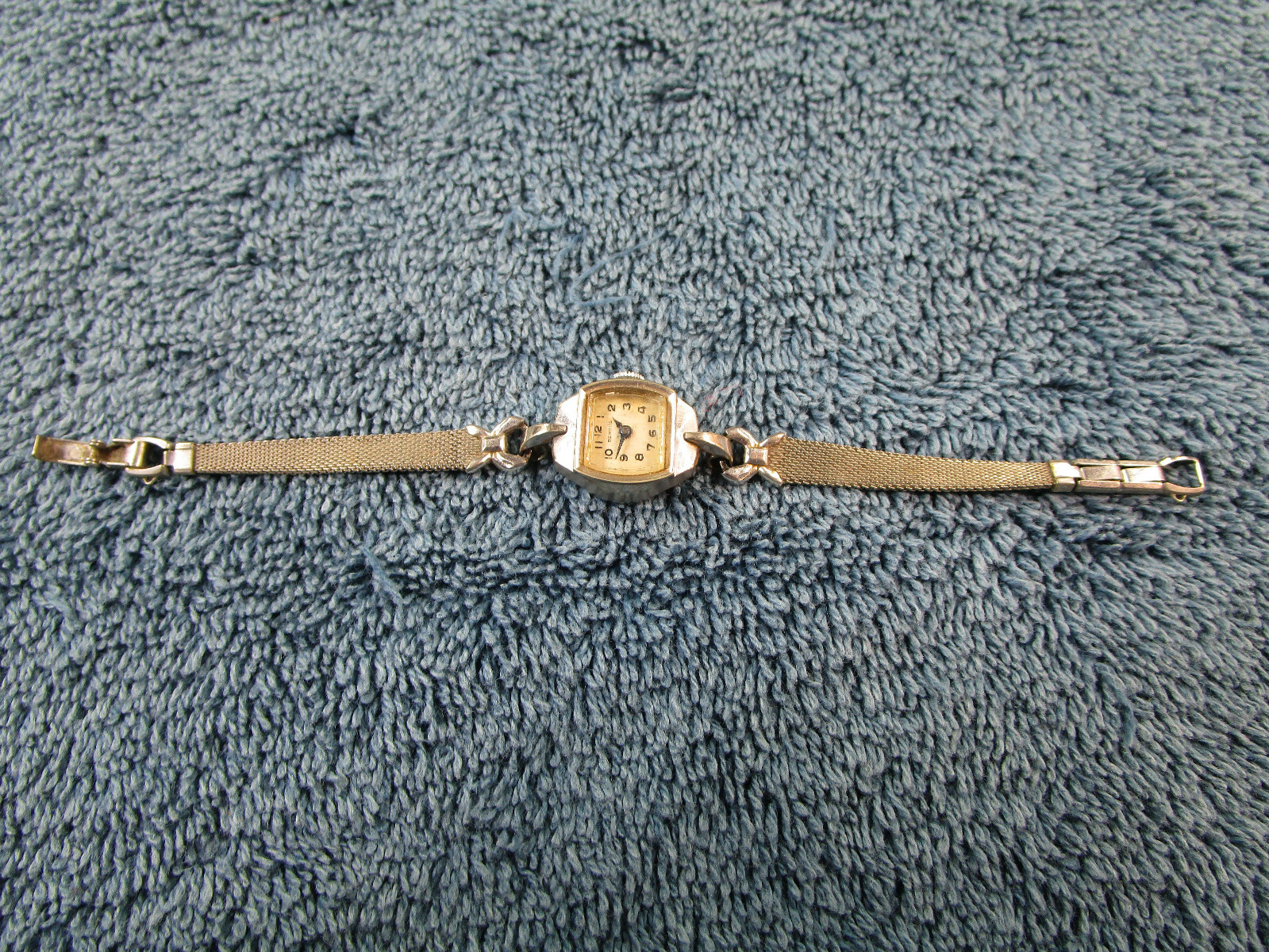 Picture 2 of 4