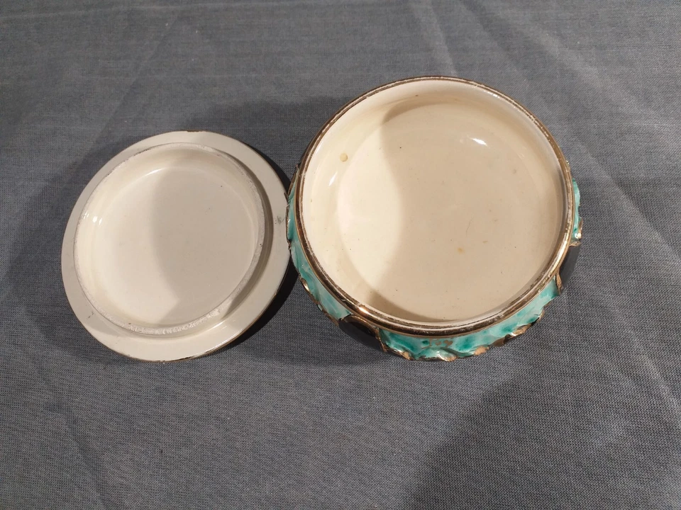 Bonbonnière céramique barbotine Signée Pugi? Style Vallauris (C) - Photo 3/4