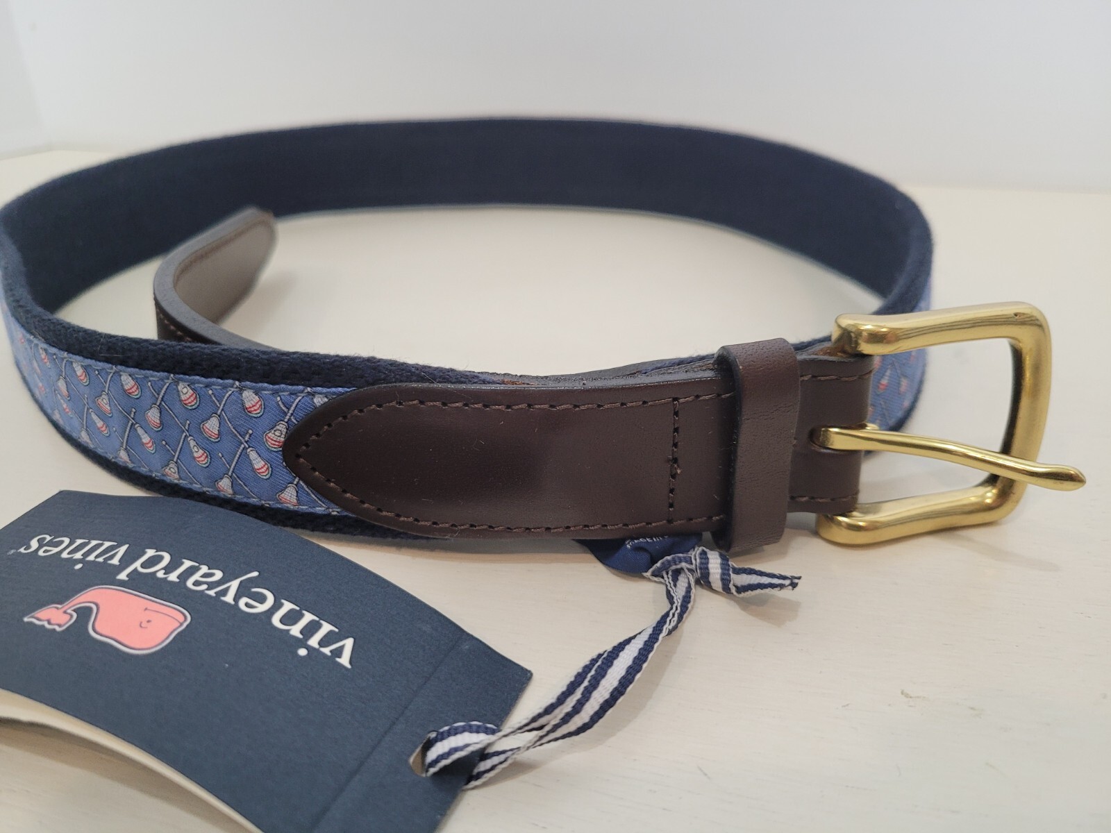 Vineyard Vines Men's Light Blue Lacrosse Sticks Graphic Canvas Club