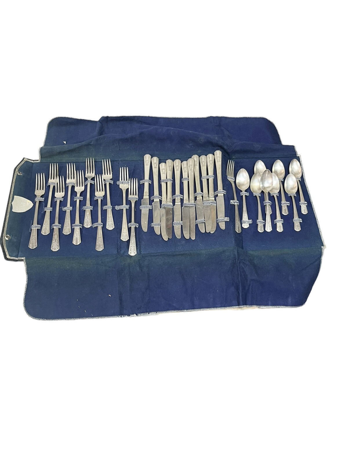 30 Pieces Wm A Rogers Sectional Oneida 1938 LIDO Pattern Flatware Foldable Case eBay