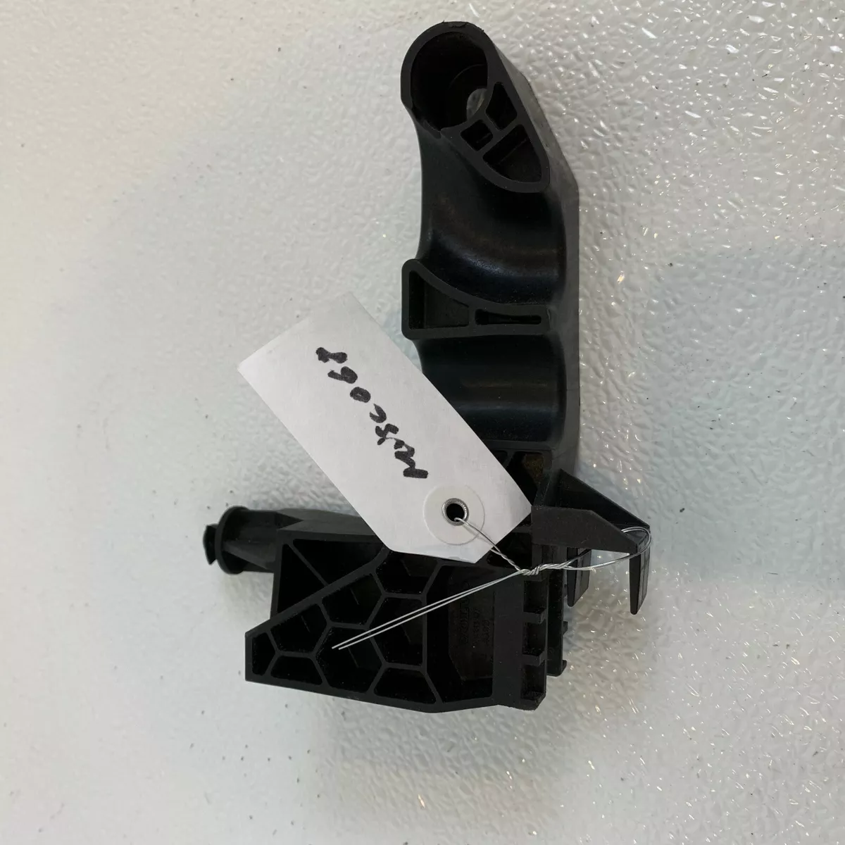 2019 2020 Volvo XC40 Bracket Genuine OEM 31686407 | eBay