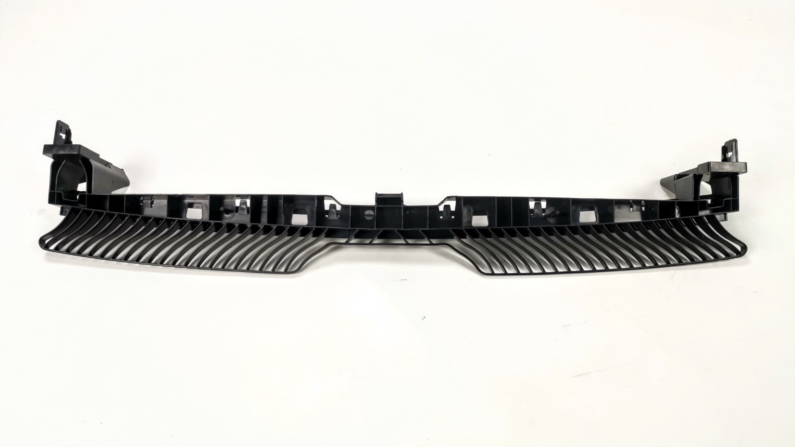 Support avant de radiateur VW Tiguan 2016 pièce de rechange 5NA805588