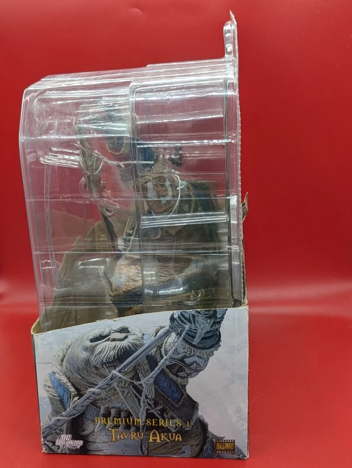 Figura de acción DC Direct World of Warcraft Tuskaar Tavru Akua 2009 nueva sellada  Foto 4 de 4