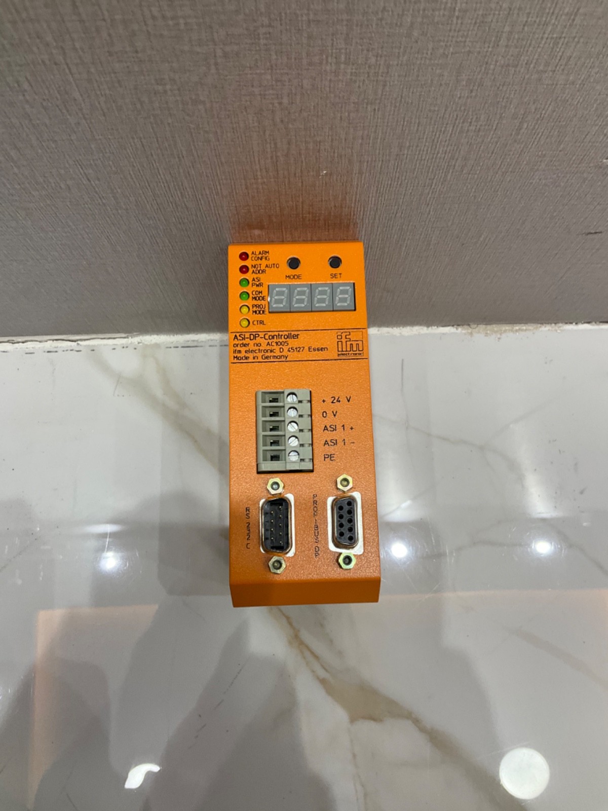 IFM AC1005 AS-INTERFACE PROFIBUS DP GATEWAY 1MSTR 1RS232C 1DP