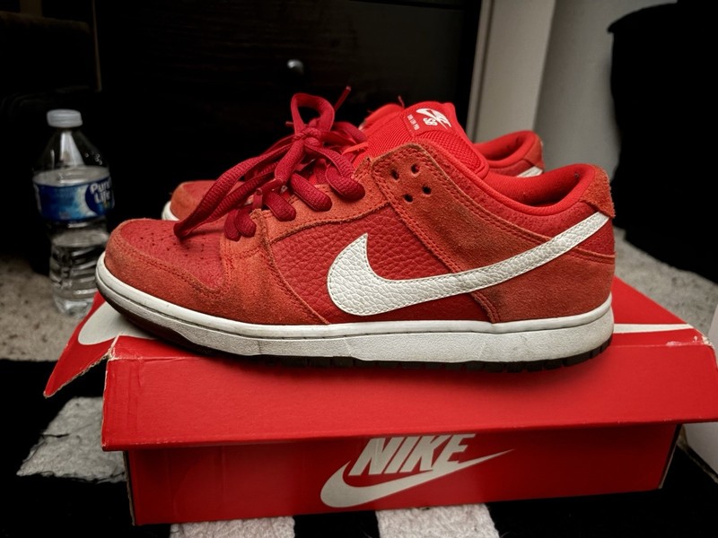 Nike SB Dunk Low Pro challenge red (ICY BOTTOM)