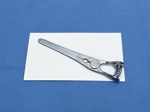 Jarit 320-130 Glover Bulldog Clamp, 3.4", Straight, Adjustable Tension, Germany