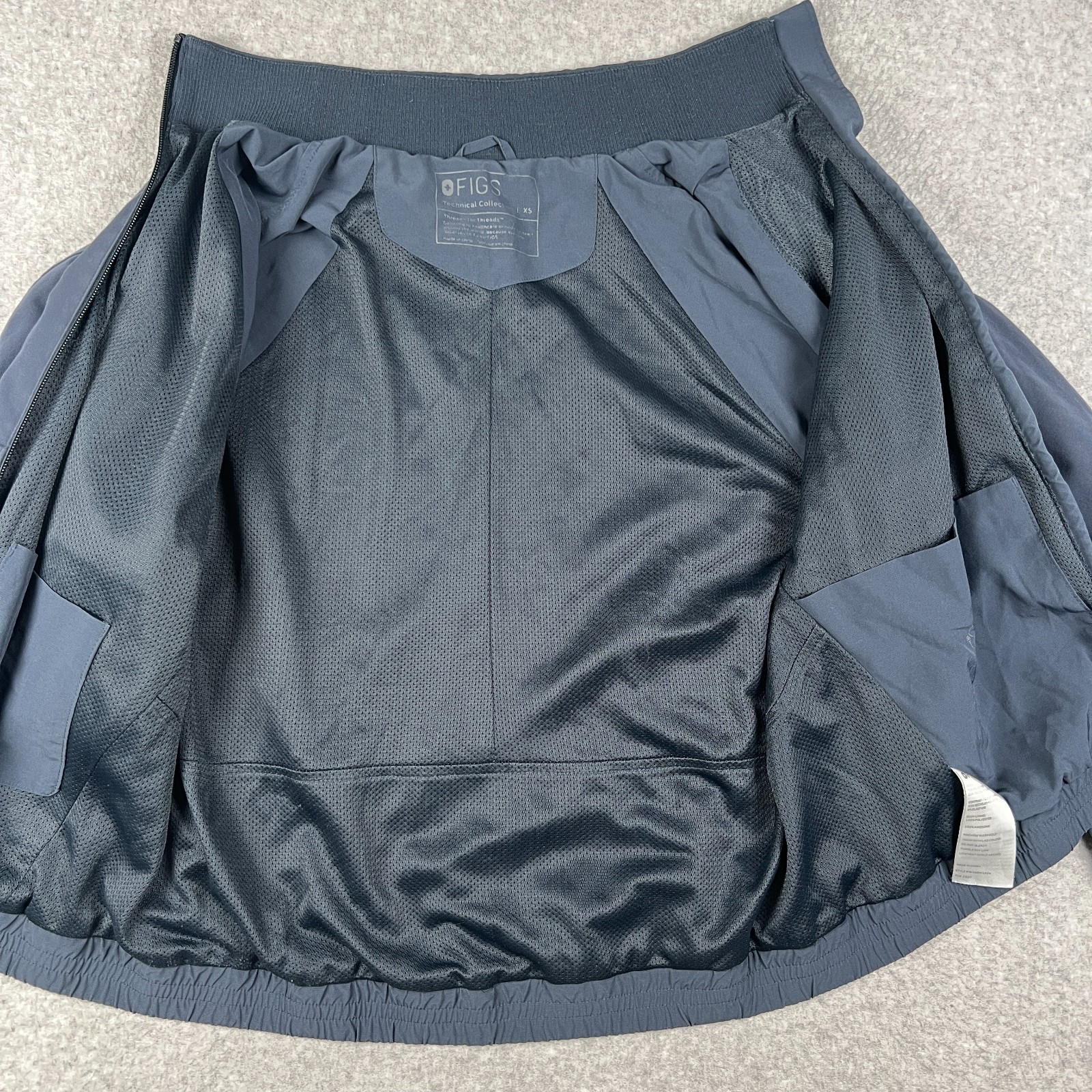 FIGS Sydney Scrub Jacket Performance Stretch Zip … - image 3