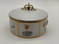 2007 Ardleigh Elliot Porcelain Cat Music Box