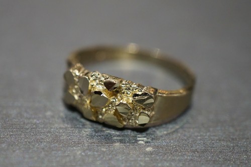 10K massiver Gelbgold 6,8 mm Diamantschliff Herren Damen Kinder Nugget Ring. Größe 7 - Bild 8 von 9