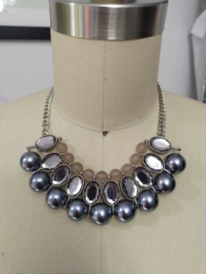 NWT Ellen Tracy Faux Gray Pearl Beads Bib Collar Fashion Silver