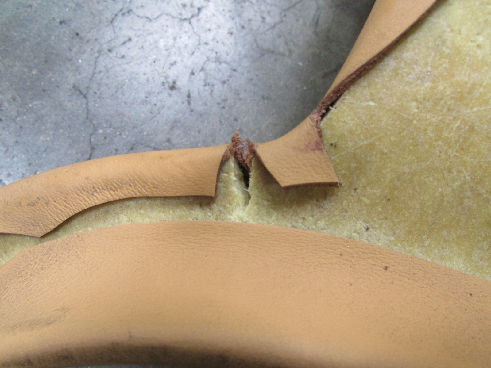 Ferrari 430, RH, Right B-Pillar Trim Panel, Beige, Damage, P/N 68538305