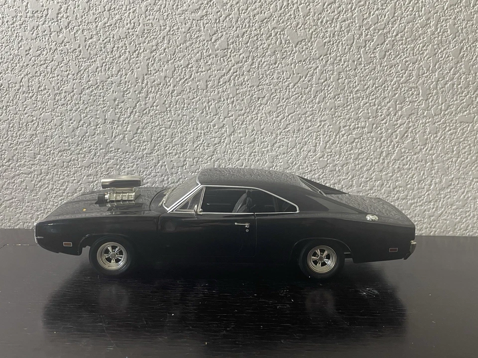 ERTL American Muscle 1:18 Fast & The Furious 1970 Dodge Charger Diecast Black - Image 2 of 4