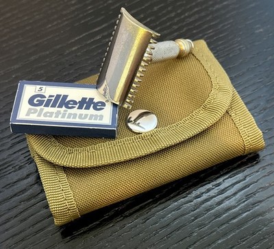 1920 s Gillette Old Type Safety Razor Travel Kit/46 grams/New Case__