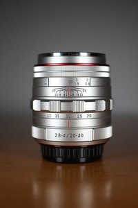 PENTAX/RICOH HD DA 20-40 mm F/2.8-4 WR ED DC (Limited SILVER)