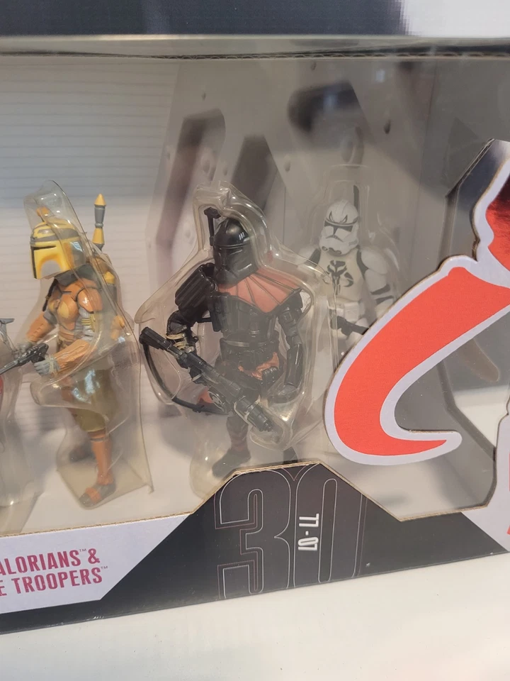 Star Wars 30th 77-07 Republic Elite Forces Mandalorians Clone Troopers Sellado Foto 3 de 4