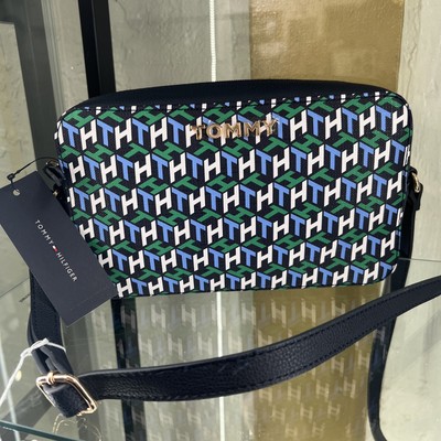 Tommy Hilfiger Women's Melissa II Crossbody Bag  NEW WITH TAGS $108