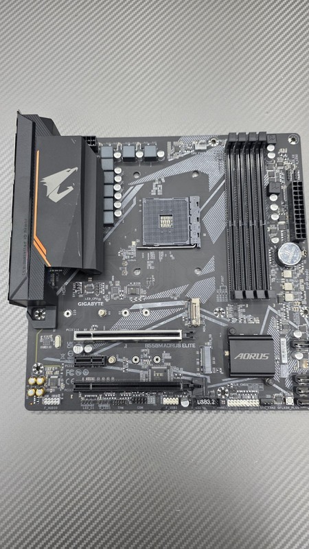 GIGABYTE B550M AORUS ELITE AMD RYZEN AM4 MATX Motherboard  (082)