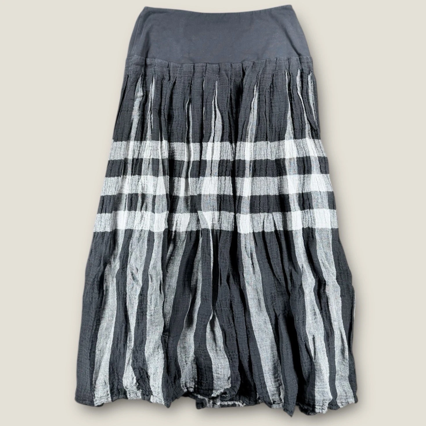 Ivan Grundahl Copenhagen Linen Stripe Maxi Skirt Black White Pleated EU 38 US 6
Opens in a new windo
