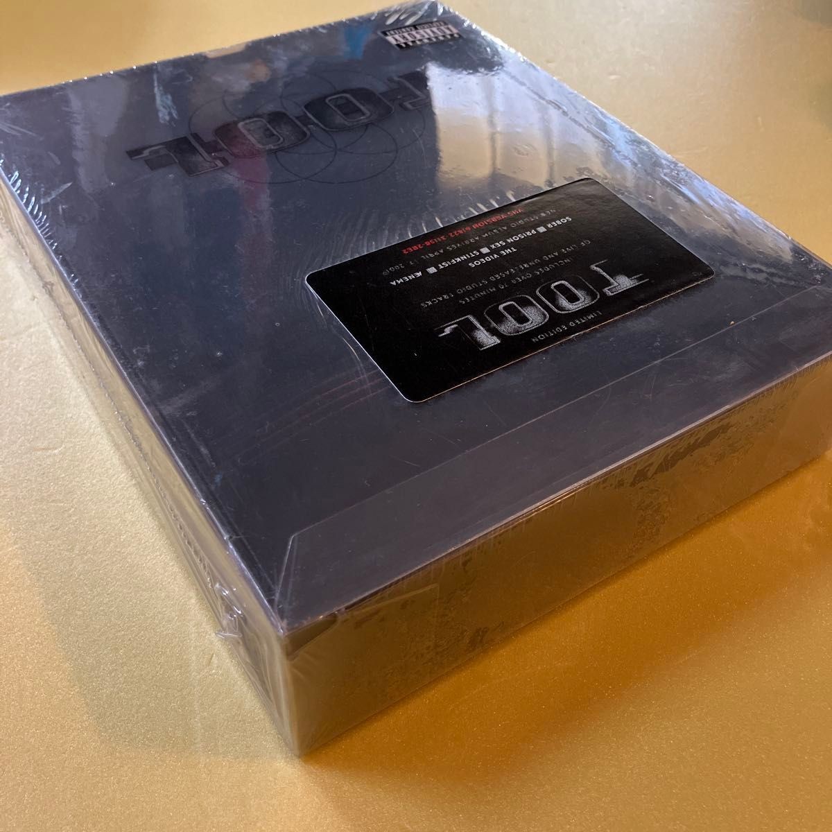 TOOL　Salival BOX SET（CD+VHS） TooL Salival Complete Boxset 1st Edition Print 2000 Black VHS