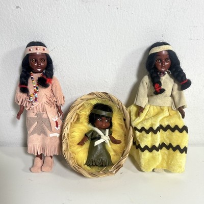 Zwei alte indianische Puppen Buckskin Leder Perlen Schlafaugen 8 Zoll
