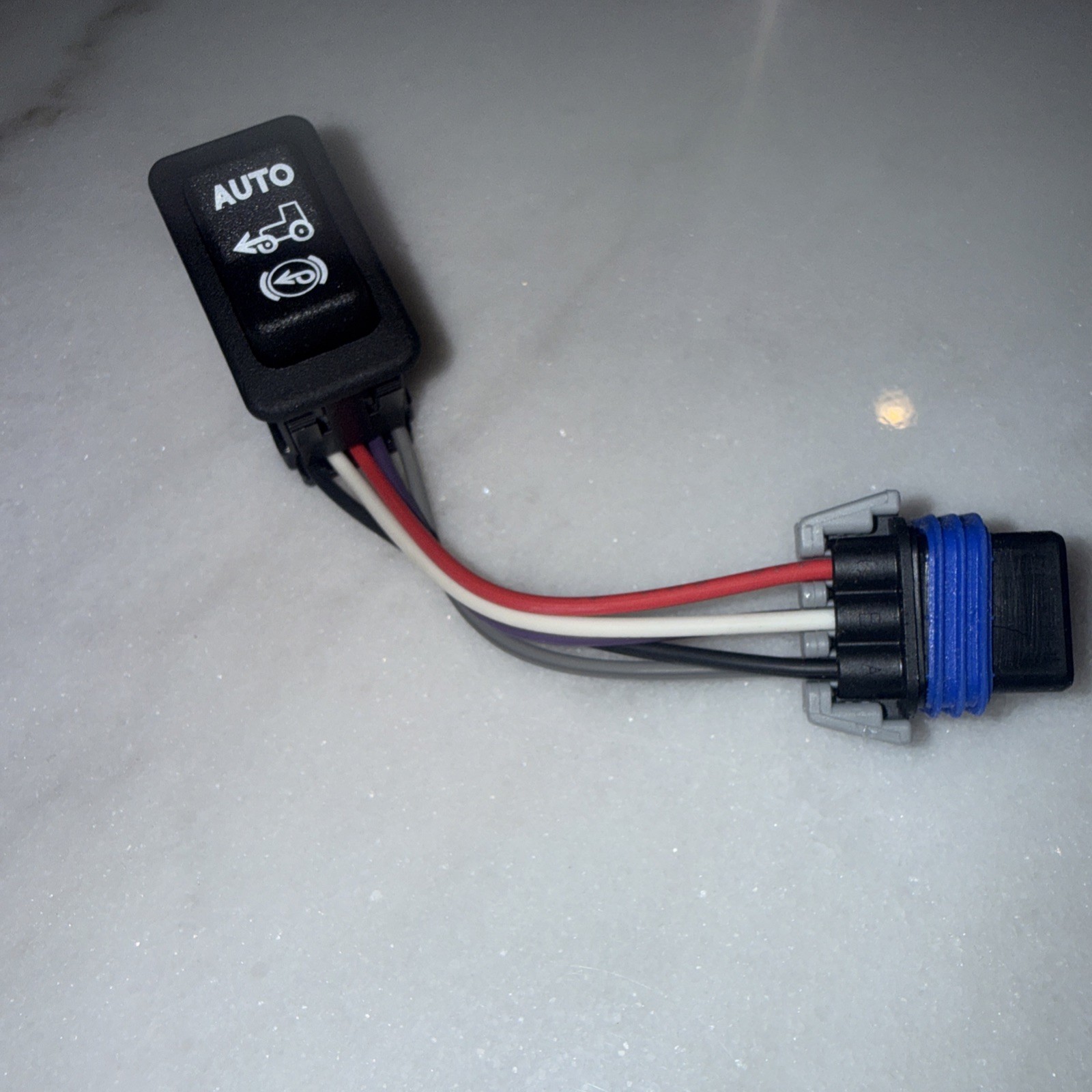 John Deere OEM RE55477 Toggle/Rocker Switch MFWD 5065M 5060E 5070E ...